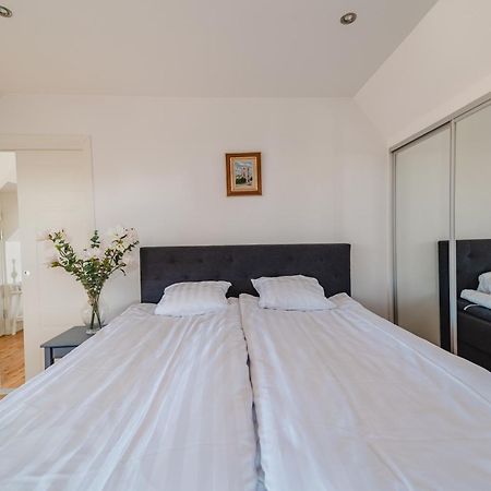 Oesterport - Visby Laegenhetshotell Szoba fotó